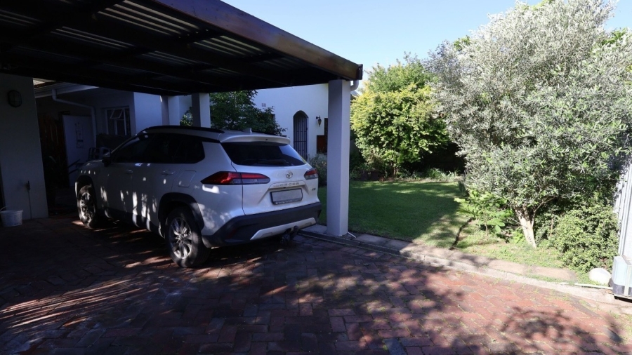3 Bedroom Property for Sale in Hoog En Droog Western Cape